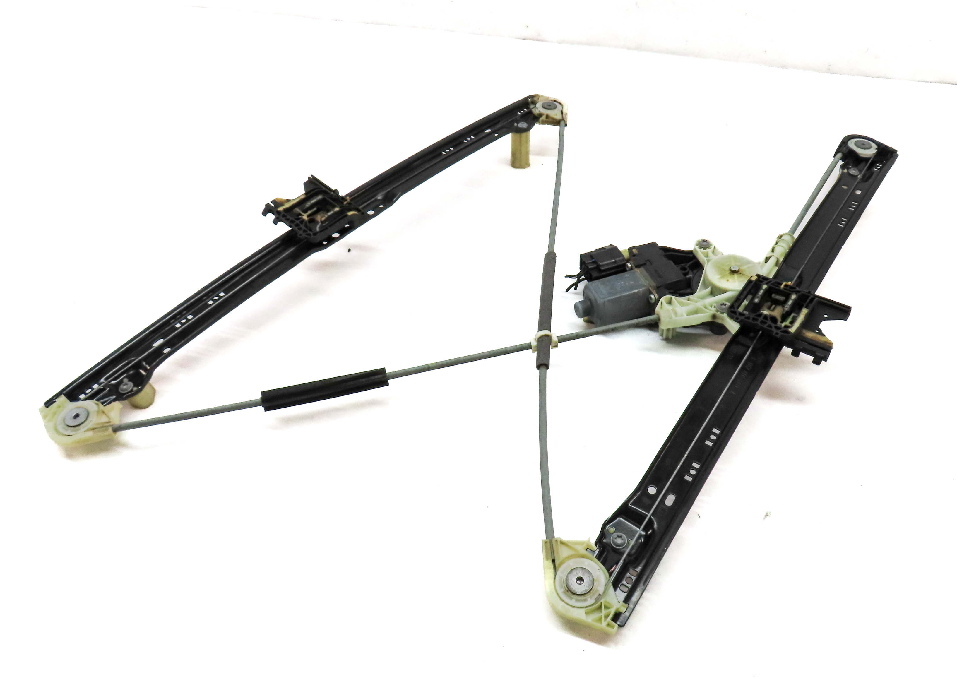 2013-2019 RANGE ROVER (L405) LEFT FRONT DRIVER DOOR WINDOW REGULATOR w/ MOTOR — exact item pictured